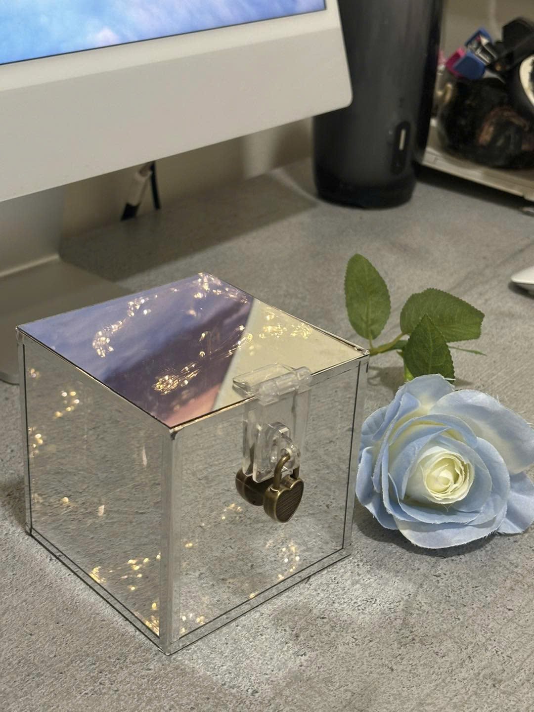 Hộp quà tặng bí mật - Pandora box